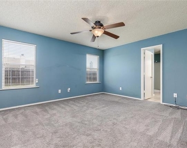 9804 Thomas Jefferson Drive - Photo Thumbnail 5