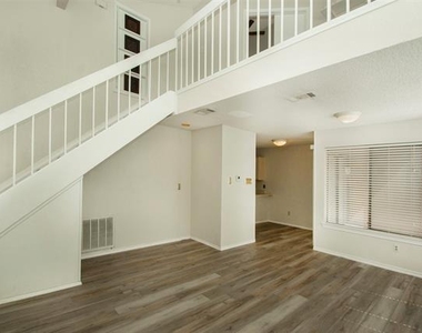 4242 N Capistrano Drive - Photo Thumbnail 11