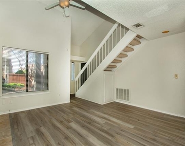 4242 N Capistrano Drive - Photo Thumbnail 10