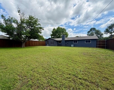 2021 Lexington Place - Photo Thumbnail 19