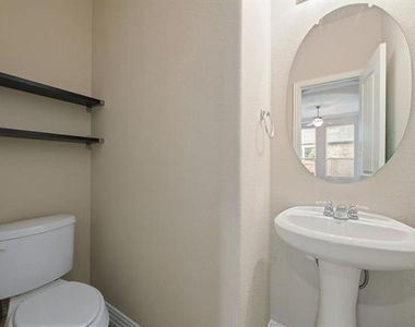 16629 Amistad Avenue - Photo Thumbnail 12