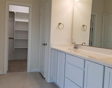 6132 Halton Drive - Photo Thumbnail 7