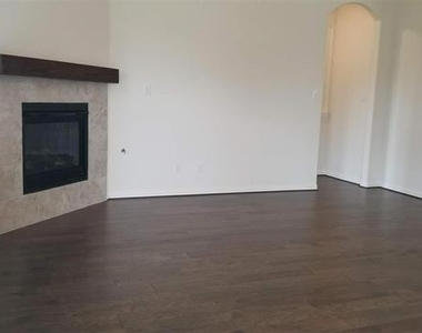 6132 Halton Drive - Photo Thumbnail 6