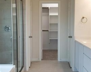 6132 Halton Drive - Photo Thumbnail 10