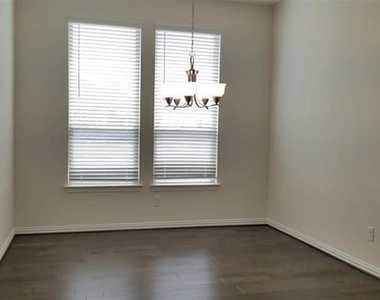 6132 Halton Drive - Photo Thumbnail 18