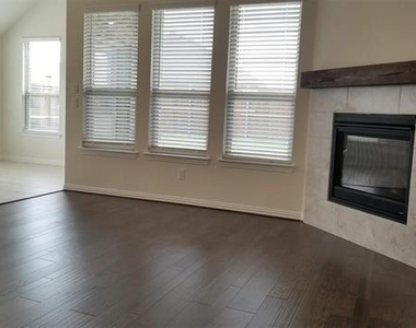 6132 Halton Drive - Photo Thumbnail 4