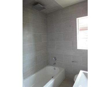 6831 La Vista Drive - Photo Thumbnail 8