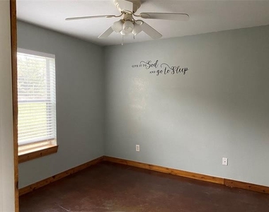1577 County Road 4757 - Photo Thumbnail 6