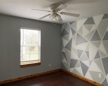 1577 County Road 4757 - Photo Thumbnail 7