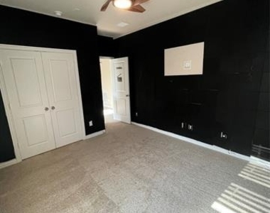 1924 Briar Hill Drive - Photo Thumbnail 17