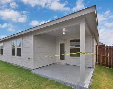 7221 Mayplace Drive - Photo Thumbnail 18