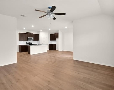 7221 Mayplace Drive - Photo Thumbnail 11
