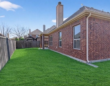 2513 Sabine Circle - Photo Thumbnail 31