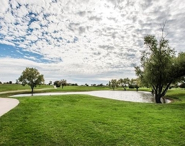 2513 Sabine Circle - Photo Thumbnail 4