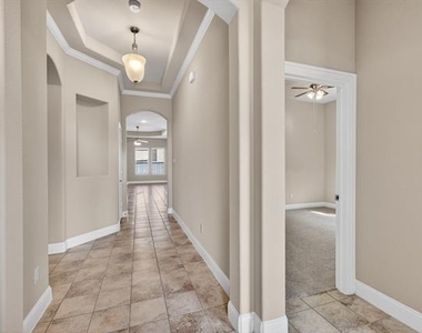2513 Sabine Circle - Photo Thumbnail 19