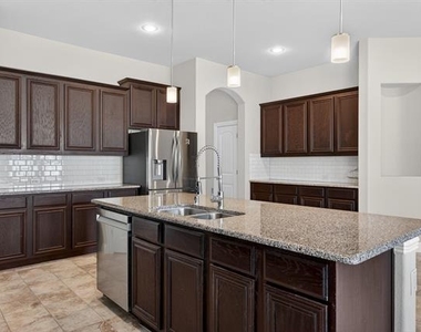 2513 Sabine Circle - Photo Thumbnail 29