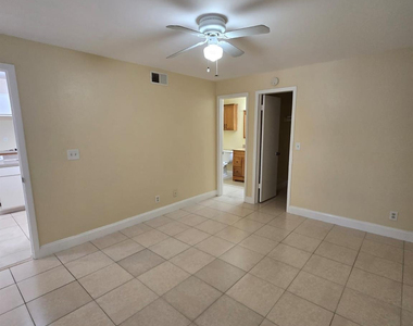 8775 Nw 39th Street - Photo Thumbnail 10