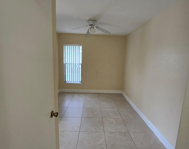 8775 Nw 39th Street - Photo Thumbnail 6