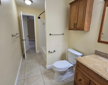 8775 Nw 39th Street - Photo Thumbnail 7