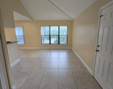 8775 Nw 39th Street - Photo Thumbnail 2