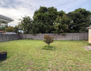 817 Elm Road - Photo Thumbnail 3
