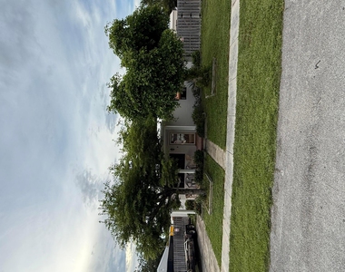 817 Elm Road - Photo Thumbnail 6