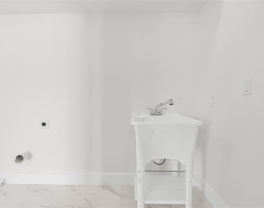 314 S Glasgow Drive - Photo Thumbnail 17