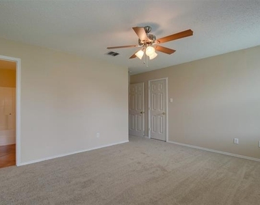 3833 Foxhound Lane - Photo Thumbnail 15