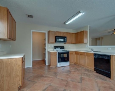 3833 Foxhound Lane - Photo Thumbnail 8
