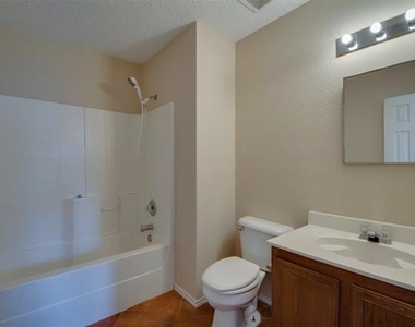 3833 Foxhound Lane - Photo Thumbnail 16