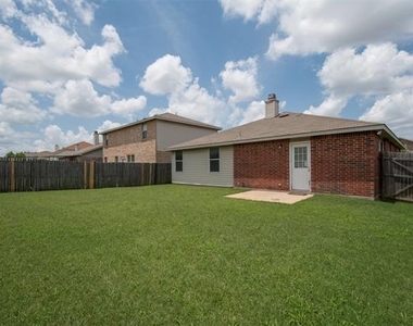 3833 Foxhound Lane - Photo Thumbnail 17