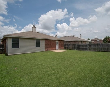 3833 Foxhound Lane - Photo Thumbnail 19