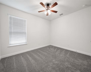 3416 Alamosa River Drive - Photo Thumbnail 4