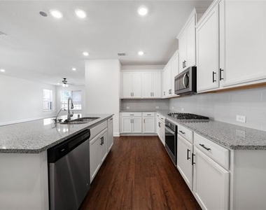 3416 Alamosa River Drive - Photo Thumbnail 8