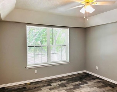 5012 Winder Court - Photo Thumbnail 13