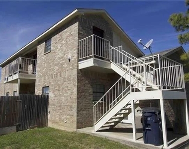 5012 Winder Court - Photo Thumbnail 6