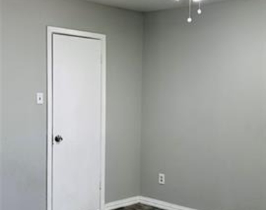 5012 Winder Court - Photo Thumbnail 18