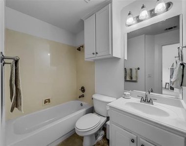 5725 Meadowhaven Drive - Photo Thumbnail 19
