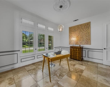 5725 Meadowhaven Drive - Photo Thumbnail 6