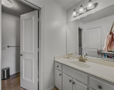 5725 Meadowhaven Drive - Photo Thumbnail 23