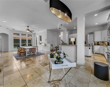 5725 Meadowhaven Drive - Photo Thumbnail 8