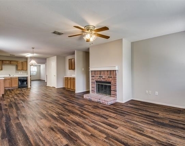 12638 Vandelia Street - Photo Thumbnail 7