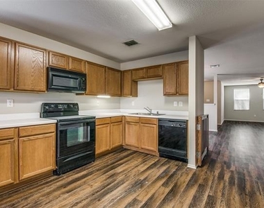 12638 Vandelia Street - Photo Thumbnail 4