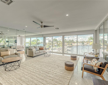 2717 Yacht Club Boulevard - Photo Thumbnail 4
