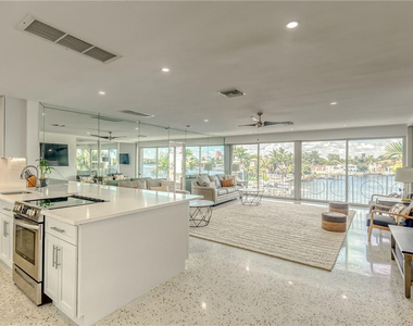 2717 Yacht Club Boulevard - Photo Thumbnail 3