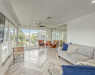 2717 Yacht Club Boulevard - Photo Thumbnail 8