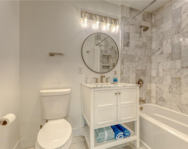 2717 Yacht Club Boulevard - Photo Thumbnail 28