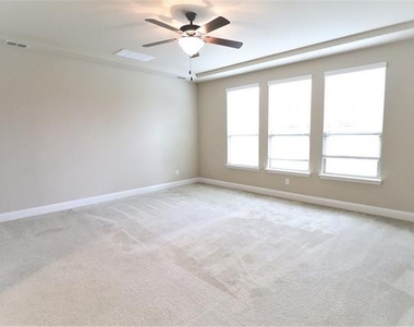 5070 Kerstyn Drive - Photo Thumbnail 19