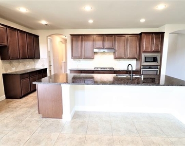 5070 Kerstyn Drive - Photo Thumbnail 13