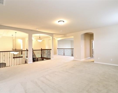 5070 Kerstyn Drive - Photo Thumbnail 24